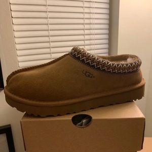 Ugg Tasman size 7